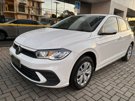 Volkswagen Polo 1.0 MANUAL
