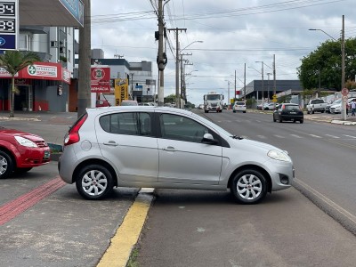 Fiat Palio Attractive 1.4 Flex 2013 Completo