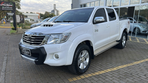 Toyota Hilux SRV CD 4X4
