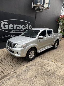 Toyota Hilux /  CD4X4 SRV