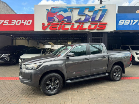 Toyota Hilux SR 2.8 4X4
