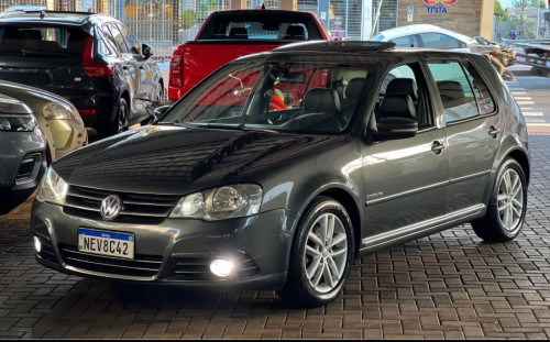 Volkswagen Golf Sportline 1.6 completo + teto solar