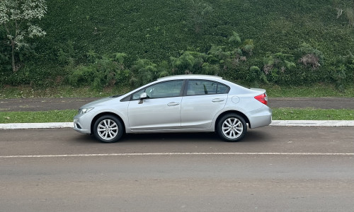 Honda Civic LXS 1.8 CAMBIO AUTOMATICO