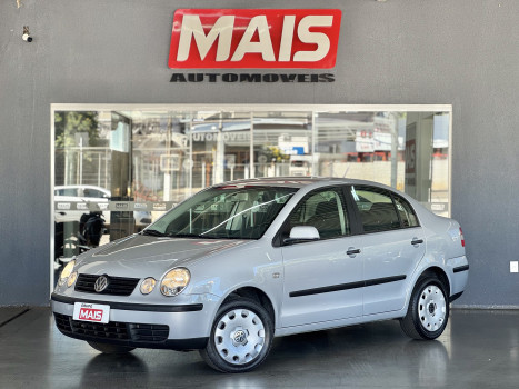 Volkswagen Polo Sedan 1.6 Mi TotalFlex 8V 4P