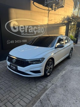 Volkswagen Jetta R-LINE 250 1.4 TSI AUT