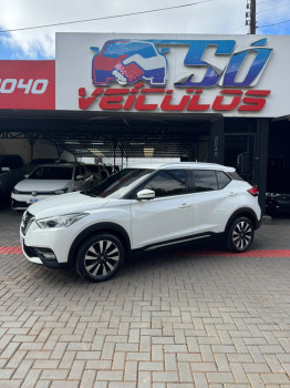 Nissan kicks SL FLEXSTAR