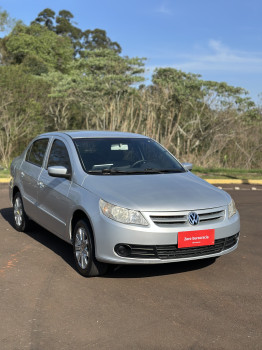 Volkswagen Voyage 1.0 COMPLETO