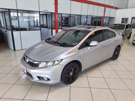 Honda Civic Sedan EXS 1.8