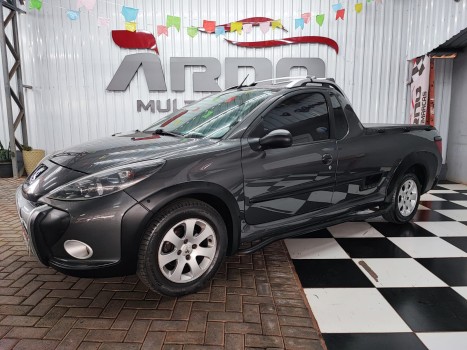 Peugeot Hoggar 1.6 ESCAPADE 16V FLEX 2P MANUAL