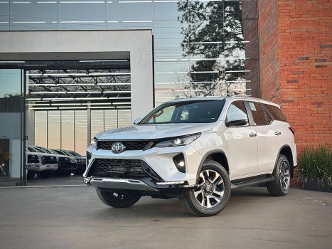 Toyota  sw4 dsl 4x4 srx platinum at 7s
