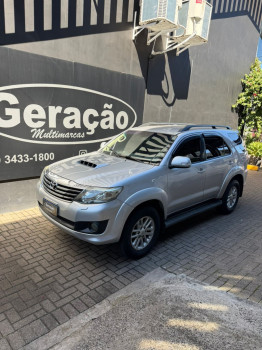 Toyota Hilux Sw4 I/  SRV4X4