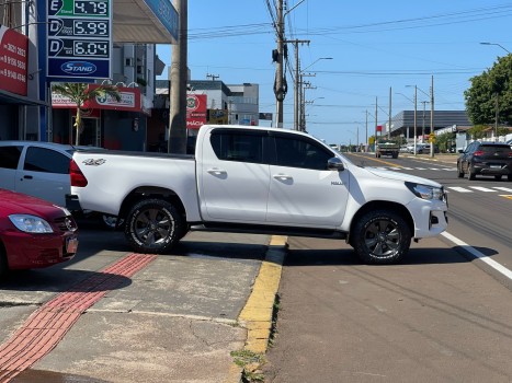Toyota Hilux Sr 2.8 TDiesel 4x4 Aut. 2020 Completa