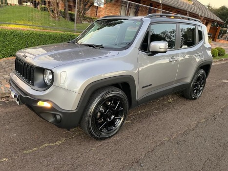Jeep Renegade Sport série especial Night Eagle