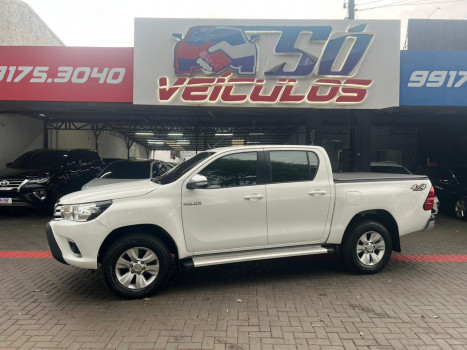 Toyota Hilux SR