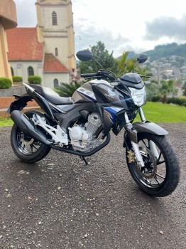 Honda Cb 250F Twister CBS