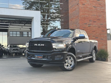 RAM  3500 laramie 6.7d