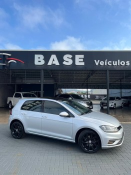 Volkswagen Golf HIGHLINE 1.4 TSI