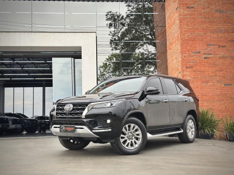 Toyota  hilux sw4 srx 4x4 s.8 tdi 16v