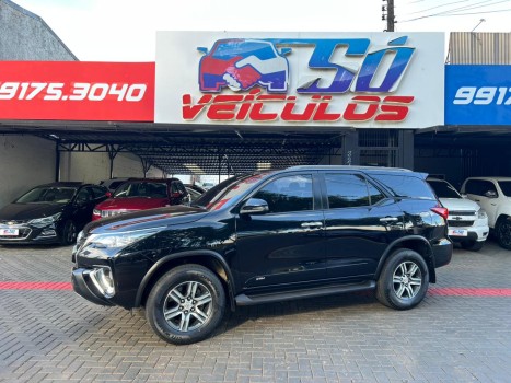 Toyota Hilux Sw4 SRV 2.7 FLEX 4X2