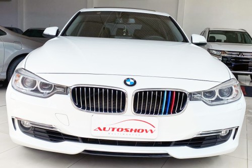 BMW 328 iA Luxury/Modern 2.0 TB 16V 4p