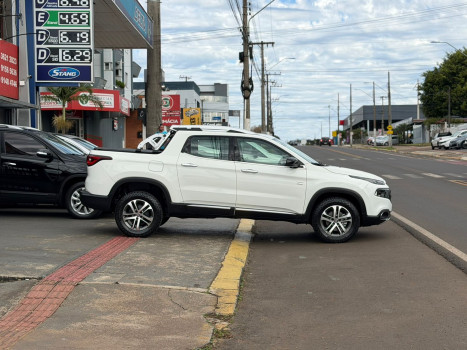 Fiat Toro Volcano 2.0 TDiesel 4x4 Aut. 2018 Completa