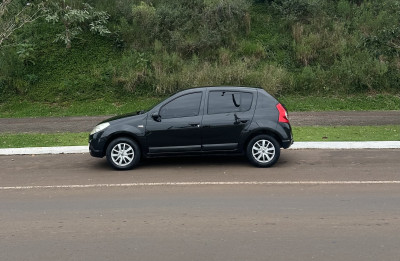 Renault Sandero EXPRESSION 1.0 COMPLETO