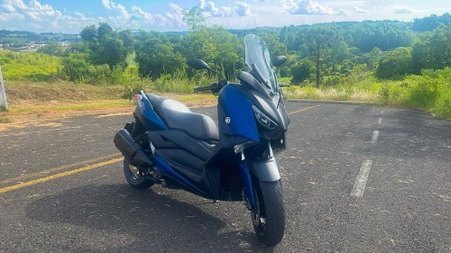 Yamaha X MAX 