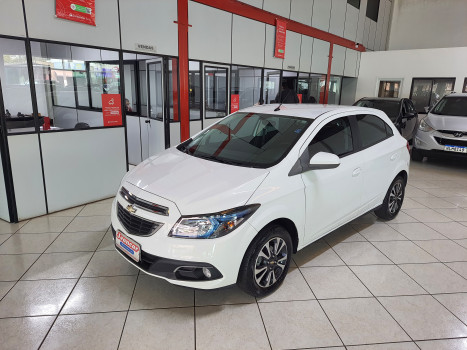 Chevrolet Onix HATCH LTZ 1.4 8V FlexPower 5p Aut.