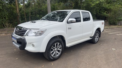 Toyota Hilux SRV 4X4