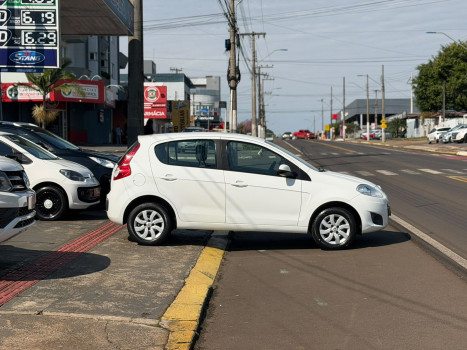 Fiat Palio Attractive 1.0 Evo Flex 2015 Completo