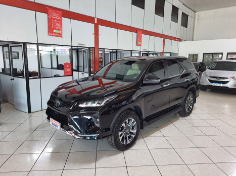 Toyota Hilux Sw4 SW4 Diamond 2.8 TB 4x4 Die. Aut. 7 LUG