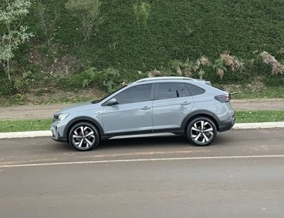 Volkswagen Nivus HIGHLINE 1.0 TURBO
