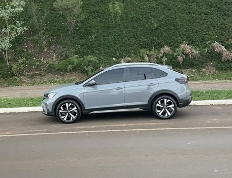 Volkswagen Nivus HIGHLINE 1.0 TURBO