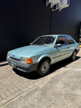 Ford Escort L
