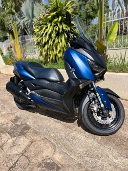 Yamaha X MAX 250