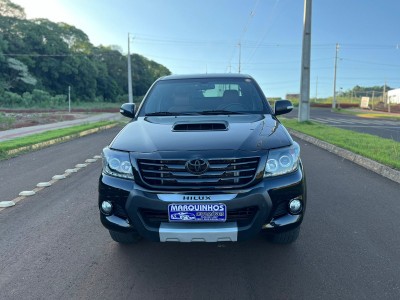 Toyota Hilux 2015 Completa 3.0 Disel automática