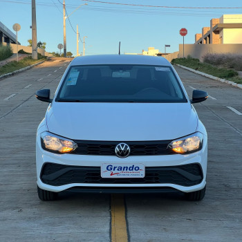 Volkswagen Polo Track 1.0 com APENAS 700km