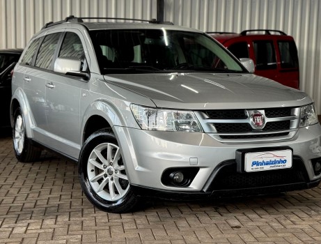 Fiat Freemont 2.4 7 LUGARES