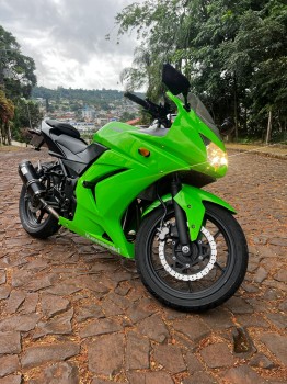 Kawasaki Ninja 250 R