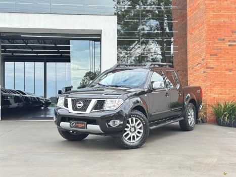 Nissan  frontier sl 4x4