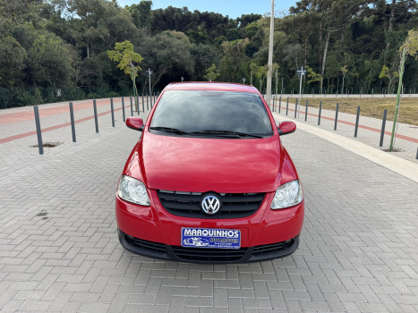 Volkswagen Fox Fox 2010 completo - Ar 1.0 veículo impecável