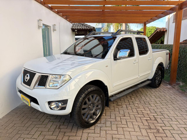 Nissan Frontier SL 4X4