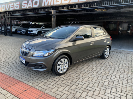 Chevrolet Onix LT 1.4