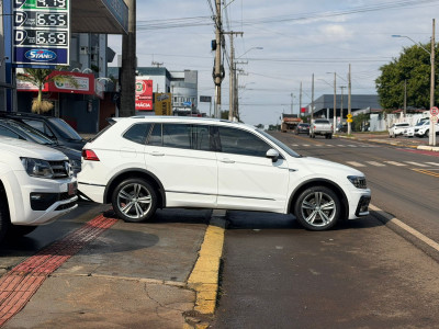 Volkswagen Tiguan R-Line Allspace 350 Tsi 2.0 4x4 2019 Completa