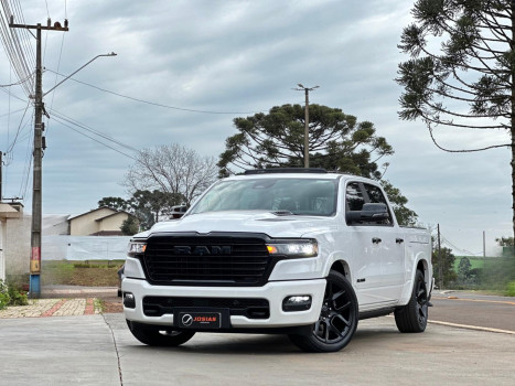 RAM  1500 laram. night ed. bi-tb 3.0 4x4 aut.