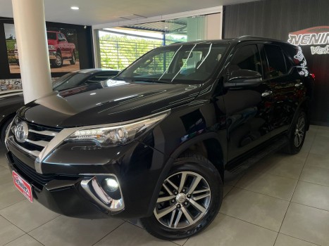 Toyota Hilux SW4 SRX 2019
