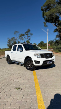 Nissan Frontier S 2.5 4x2