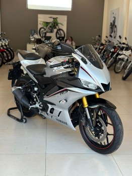 Yamaha YZF R3 ABS
