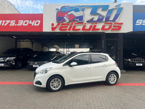 Peugeot 208 allure 1.2