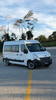 Renault Master L2H2 2.3 16 LUGARES
